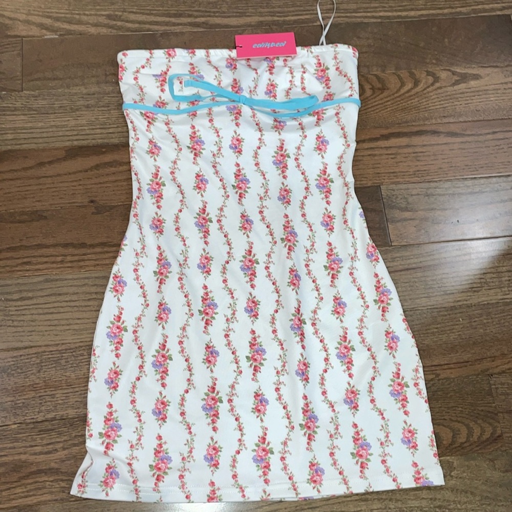 Mini strapless dress from edikted